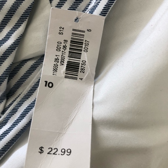 NWT!! Old Navy everyday shorts - Picture 5 of 5